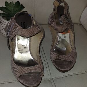 Michael Kors Snakeskin Heels - Taupe